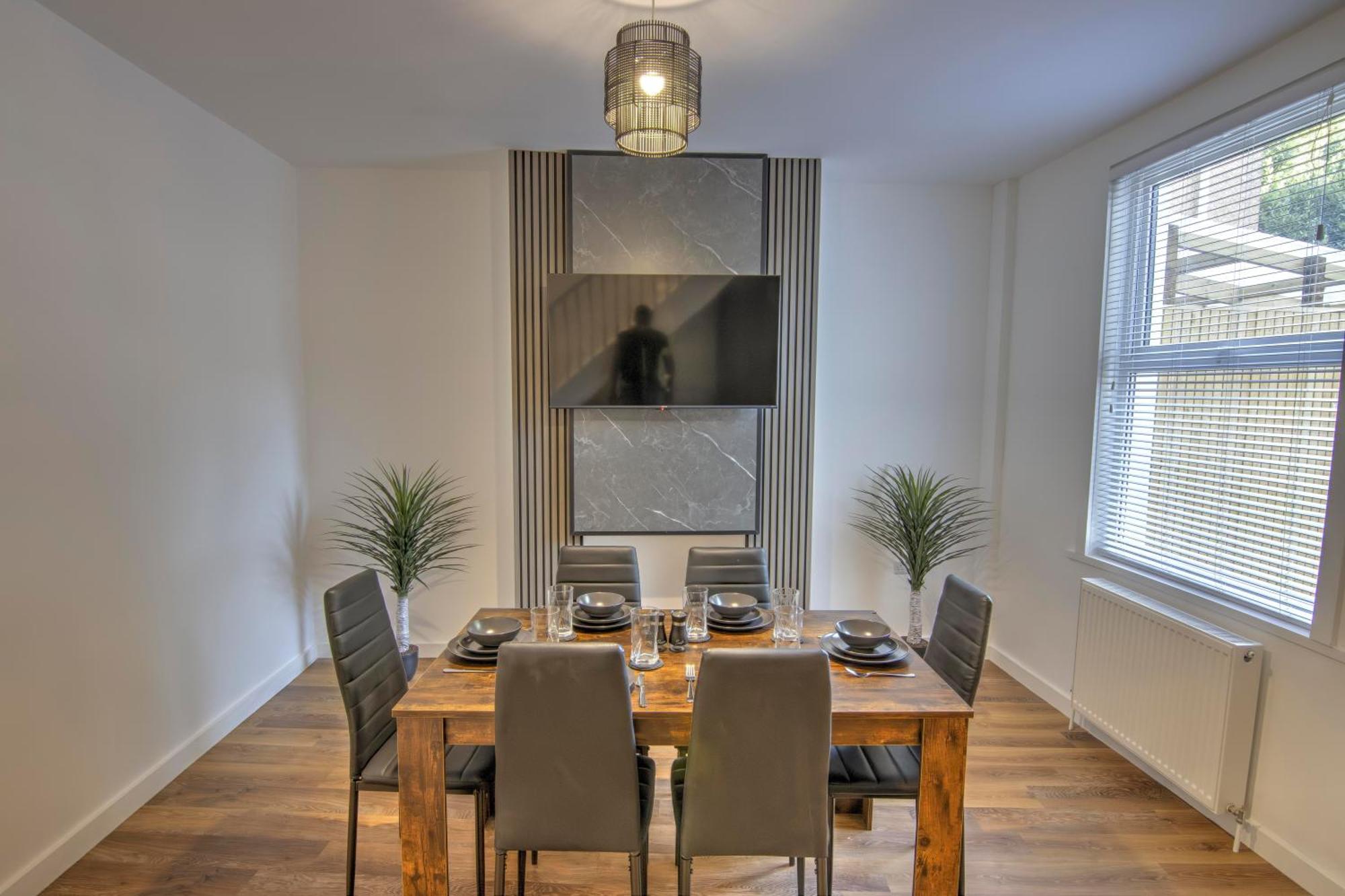 Stunning Brand New Home In St George Bristol Exteriör bild