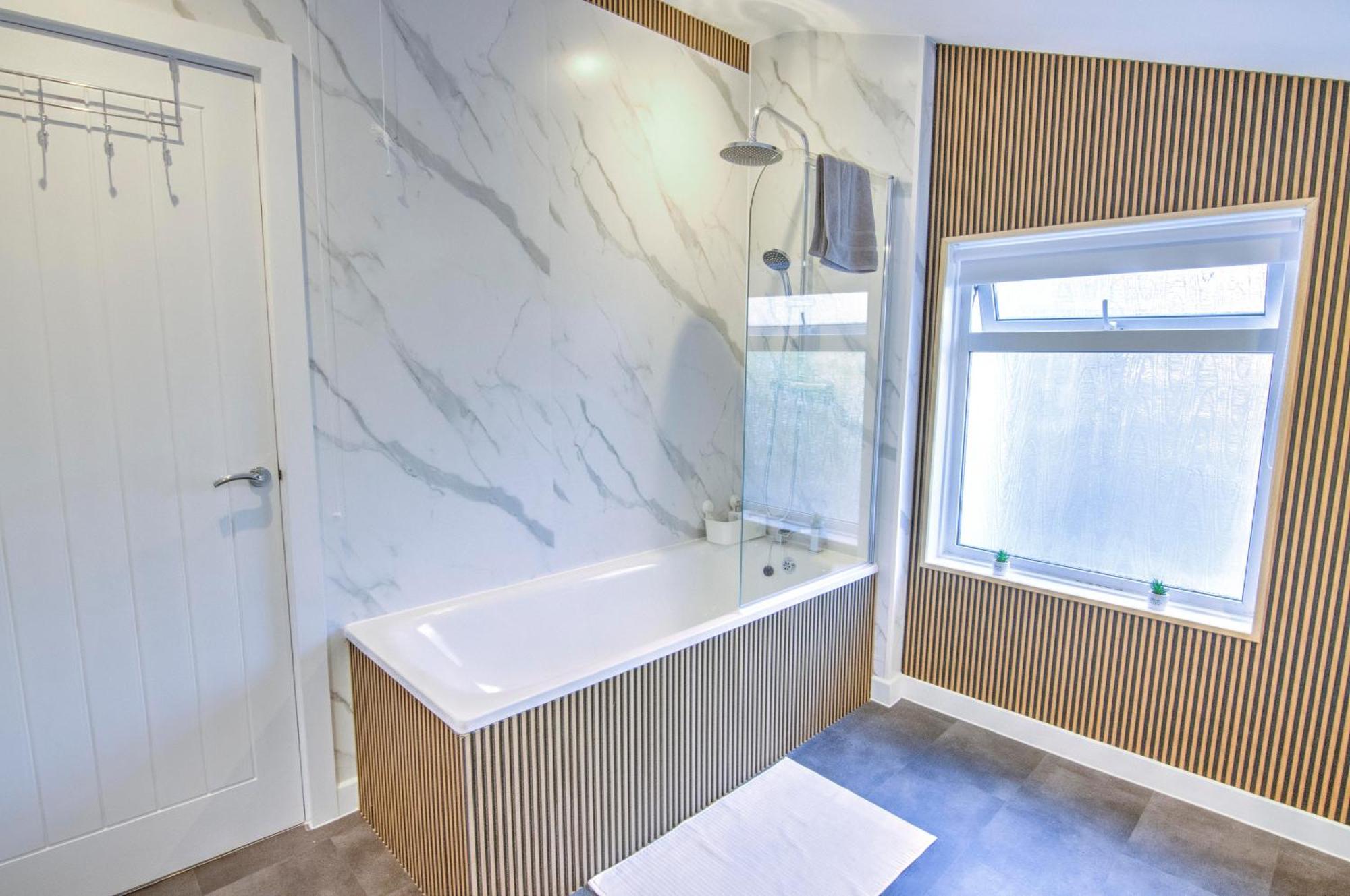 Stunning Brand New Home In St George Bristol Exteriör bild